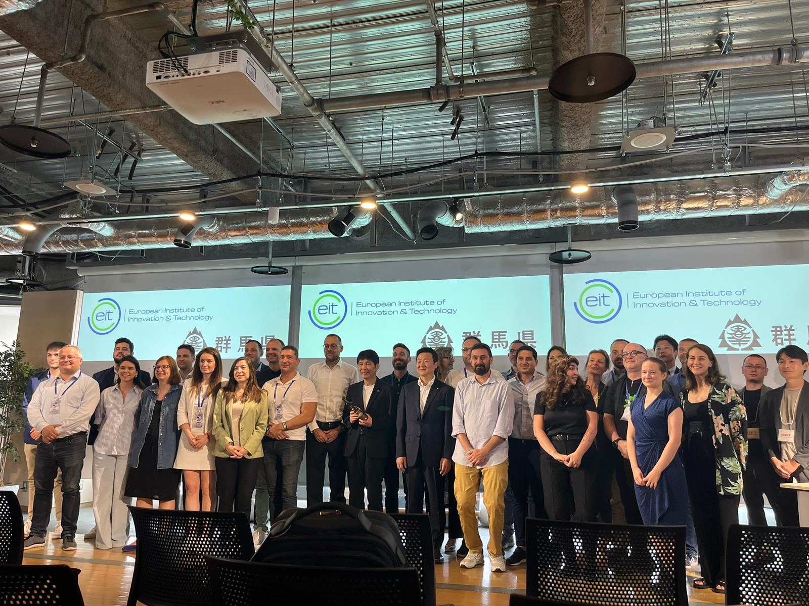 bcf8a5c0-b8d3-4779-a1ff-b6c5aeda9d21